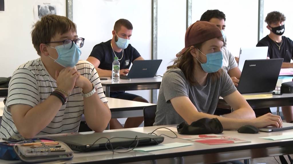 Nach drei Corona-Fällen: Kanton Solothurn verschärft Maskenpflicht in Schulen