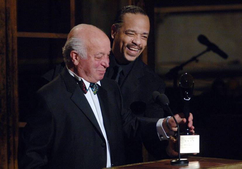 Rapper Ice-T führte Seymour Stein 2005 in die Rock'n'Roll Hall of Fame ein.