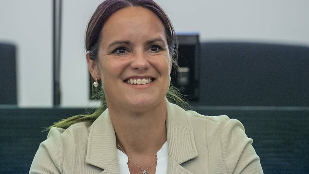 Die Luzerner Sozialdirektorin Michaela Tschuor hat bezüglich der sozialen Einrichtungen den Support des Parlaments erhalten. (Mitte). (Archivaufnahme)