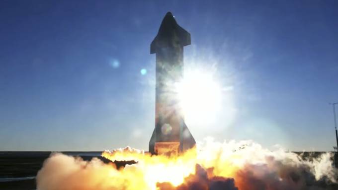 SpaceX-Rakete nach Testflug bei Landung explodiert