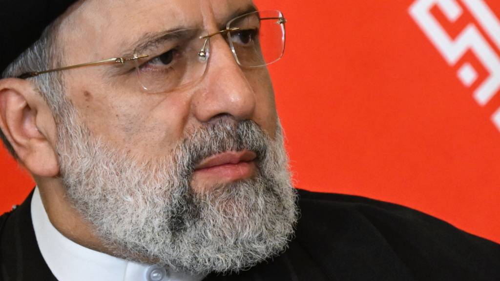 Mutmassliche Folteropfer wollen in der Schweiz den iranischen Präsidenten Ebrahim Raisi verklagen. (Archivbild)