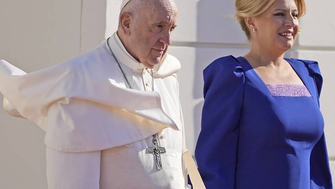 Papst besucht Holocaust-Mahnmal und Nonnen in Bratislava
