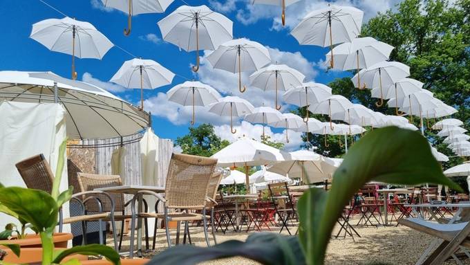 In diesen Outdoor-Restaurants kannst du den Sommer in Mittelland genissen