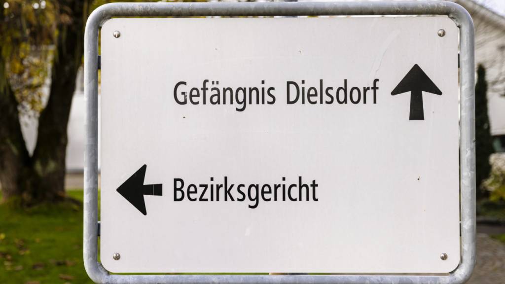 Das Bezirksgericht Dielsdorf schickt einen 51-Jährigen wegen versuchten Mordes ins Gefängnis. (Archivbild)