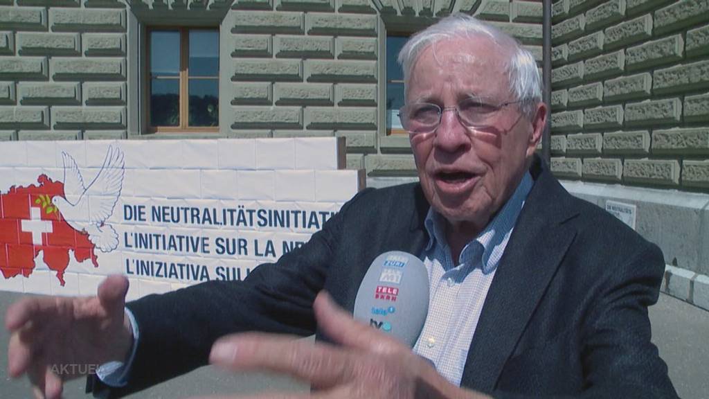 Neutralitätsinitiative: Blocher schwänzt eigenen Abstimmungssonntag
