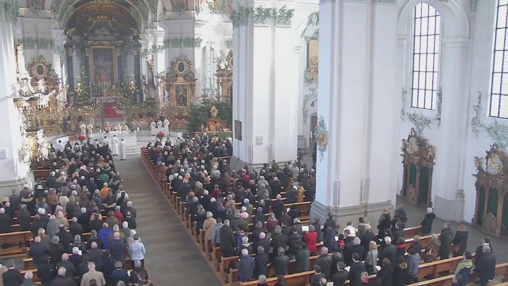 Nach Corona-Einschränkungen – Weihnachts-Gottesdienst in der Kathedrale St.Gallen gut besucht