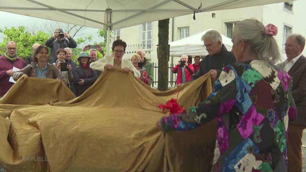 In Bronze gegossen: Bremgarten bekommt ein 350kg schweres Relief