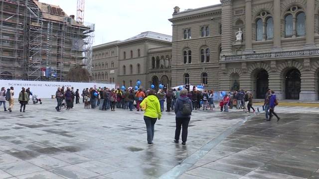 Doppelte Demonstrationen in Bern