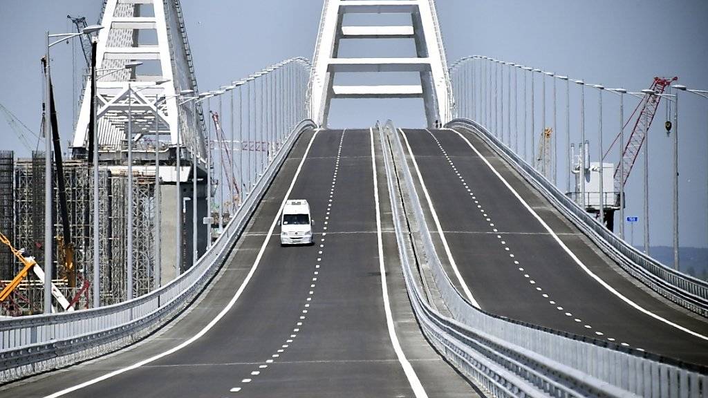Die Brücke, welche die Krim mit der gegenüberliegenden südrussischen Halbinsel Taman verbindet, ist nun die längste Brücke Europas.
