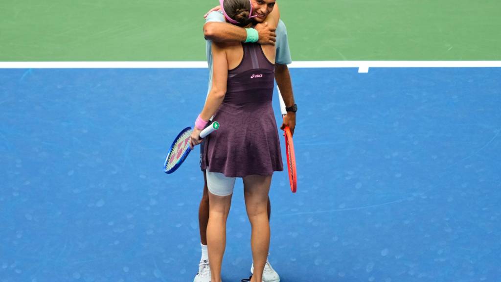 Belinda Bencic und Flavio Cobolli stehen beim Mixed-Turnier im Halbfinal