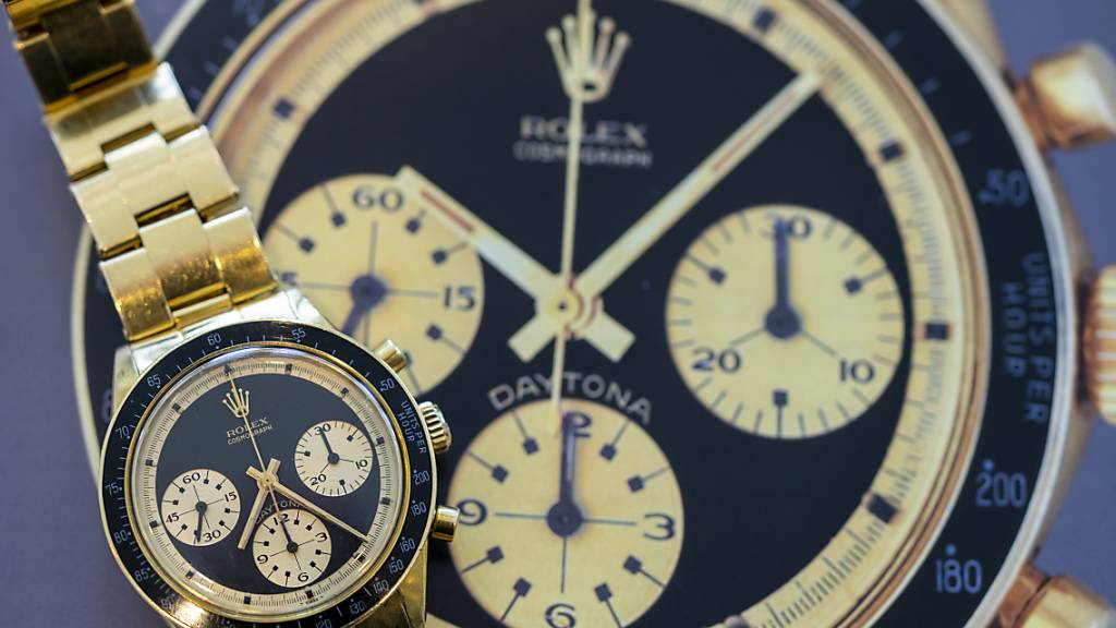 Der Luxusuhrenhersteller Rolex hat von der französischen Wettbewerbsbehörde eine Busse von 91,6 Million Euro erhalten, weil der Genfer Konzern lange seinen Vertriebspartnern den Verkauf von Uhren übers Internet verboten hat. (Symbolbild)