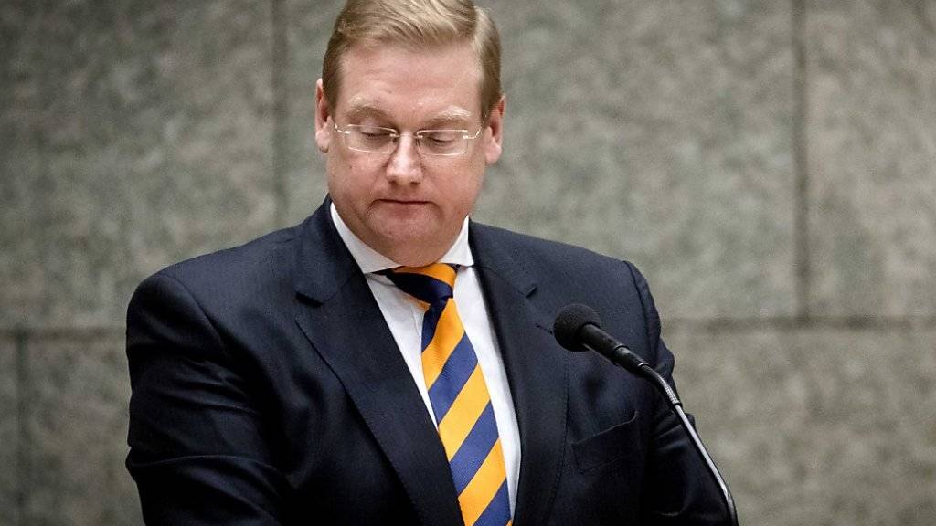 Der niederländische Justizminister Ard van der Steur hat wegen einem Justizskandal seinen Rücktritt bekannt gegeben.