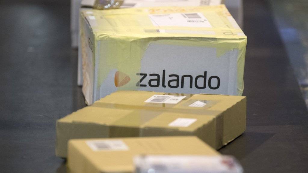 Der beschuldigte Kurier soll 1000 Retouren-Pakete an Zalando geöffnet und geplündert haben. (Archiv)
