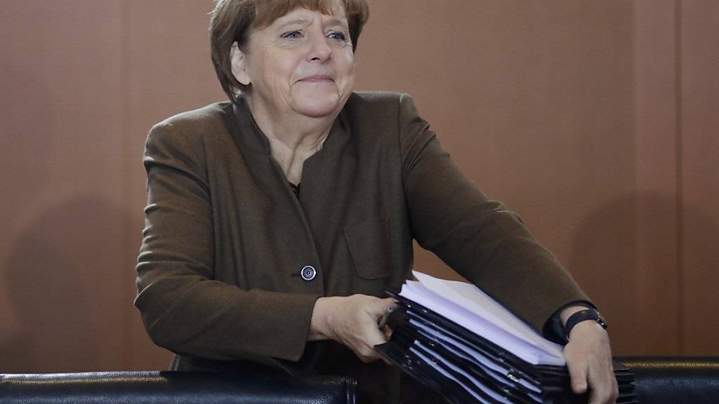 Für Deutschlands Bundeskanzlerin Angela Merkel war die Absage des Fussballspiels die richtige Entscheidung.