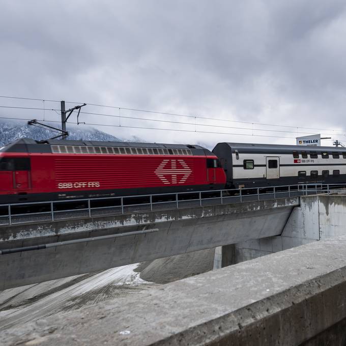 Lötschberg-Basistunnel: Verspätungen wegen Fahrleitungsstörung