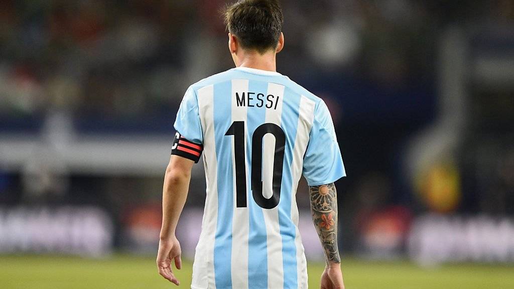 Argentiniens Fans, Staatspräsident Mauricio Macri und auch Diego Armando Maradona: Alle wollen, dass Lionel Messi weiterhin für das Nationalteam spielt