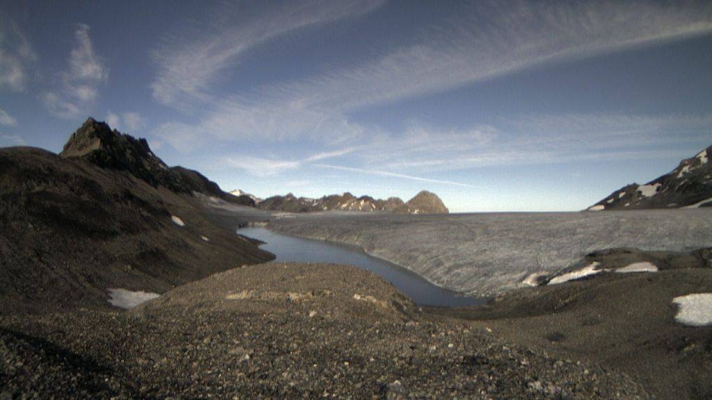 Langsam entleert er sich: Der Gletschersee auf der Plaine Morte am Samstag.