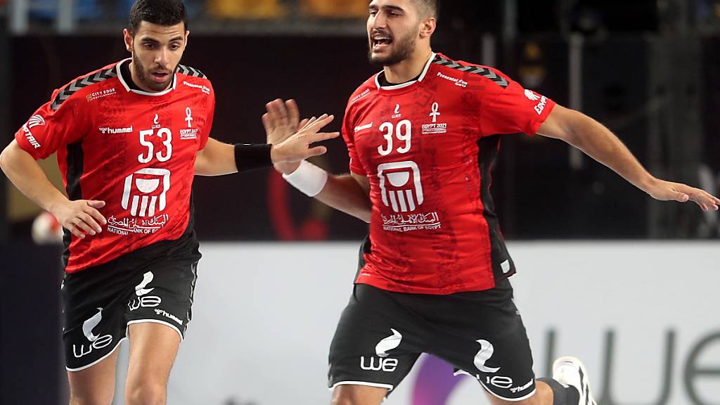 Zufriedene Gesichter: Ägyptens Handballer gewannen zum Auftakt der Heim-WM sicher gegen Chile