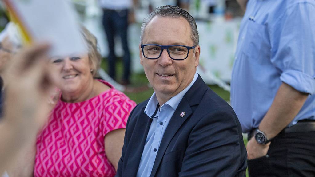 Der Nidwaldner SVP-Nationalratskandidat Roland Blättler anlässlich der Nominationsversammlung auf dem Landsgemeindeplatz in Oberdorf in Nidwalden.