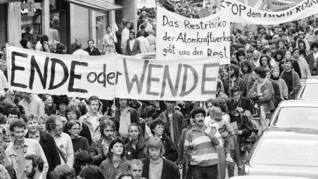 Nach der Reaktorkatastrophe in Tschernobyl kam es 1986 zu Demonstrationen in der Schweiz, auch in Zürich. (Archivbild)