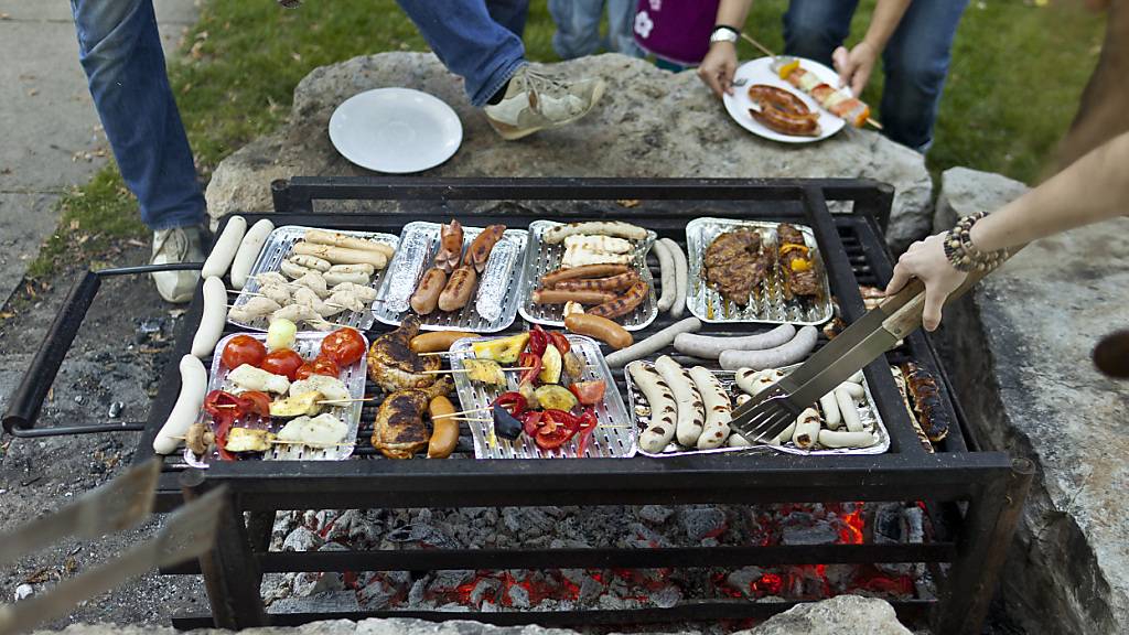 Bell Schweiz hat den Umsatz trotz bisher durchzogener Grillsaison gesteigert. (Archivbild)