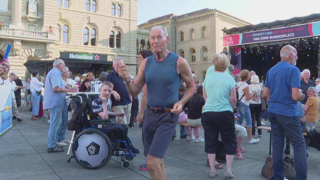 Ü60-Disco mitten in Bern
