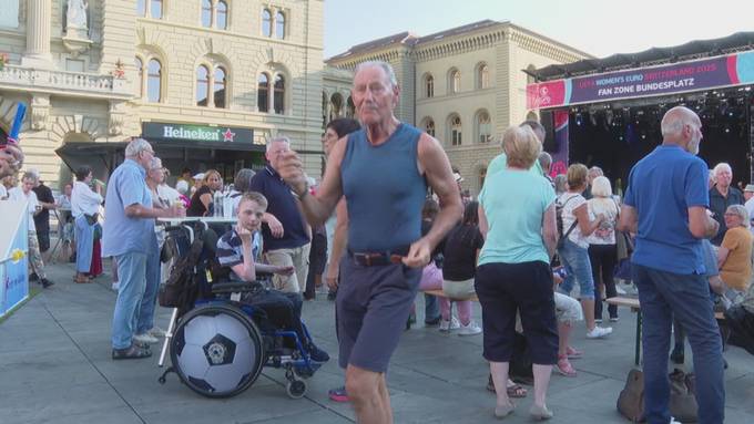 Ü60-Disco mitten in Bern
