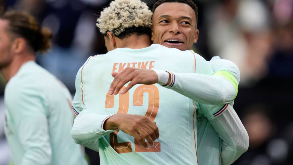 Die beiden französischen Torschützen: Hugo Ekitiké und Kylian Mbappé
