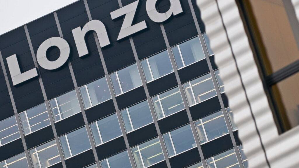 Der Pharmazulieferer Lonza konnte den Umsatz im ersten Halbjahr um 17 Prozent steigern. (Archivbild)