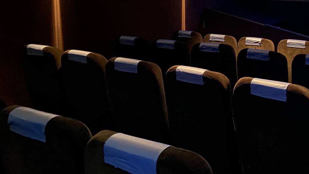 «Forever alone» – Gäste wundern sich über leere Kinos in Zürich
