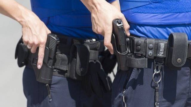 Zwei St.Galler Polizisten stehen wegen Waffendiebstahls vor dem Kreisgericht St.Gallen