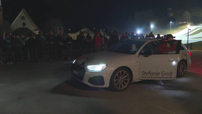 Gold-Empfang nach Junioren-WM: Stefanie Grob ist zurück in Schwendi