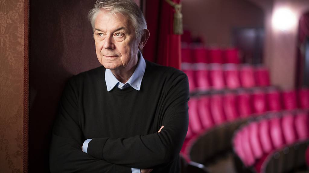 Seit Ulrich Khuon Interimsintendant am Schauspielhaus ist, sind die Zuschauerzahlen schon deutlich gestiegen. Der Vertrag mit den Vorgängern Nicolas Stemann und Benjamin von Blomberg wurde wegen schlechter Zahlen nicht verlängert. (Archivbild)
