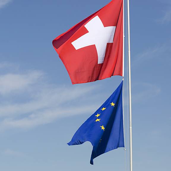Umfrage zeigt: Schweizerinnen und Schweizer wollen mit der EU verhandeln