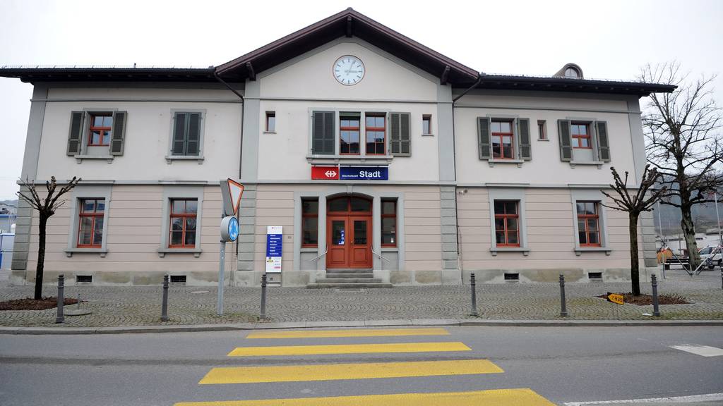 Am Bahnhof Bischofszell wurde der Mann angegriffen.