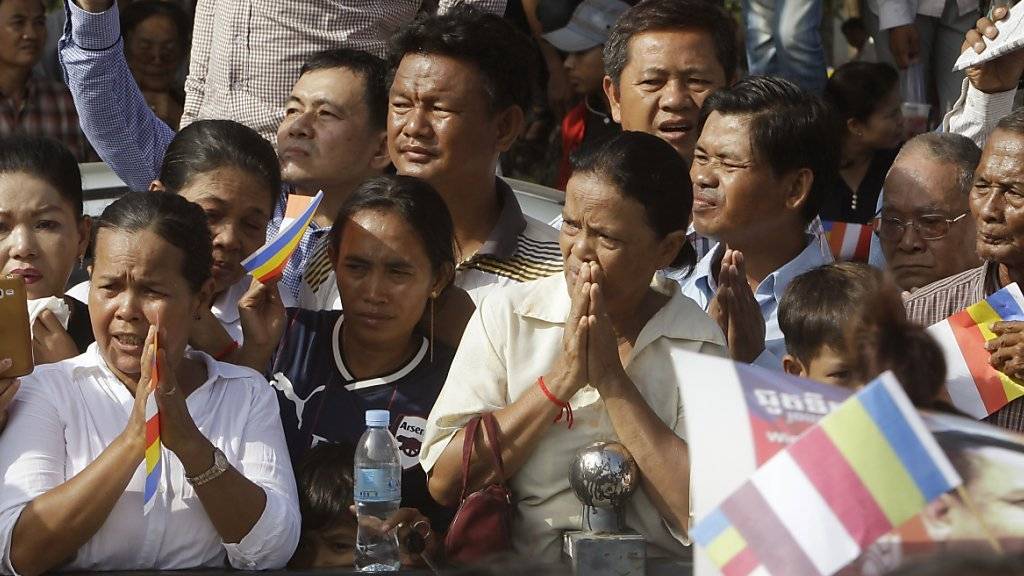 Tausende erwiesen dem getöteten Bürgerrechtler Kem Ley die Ehre.