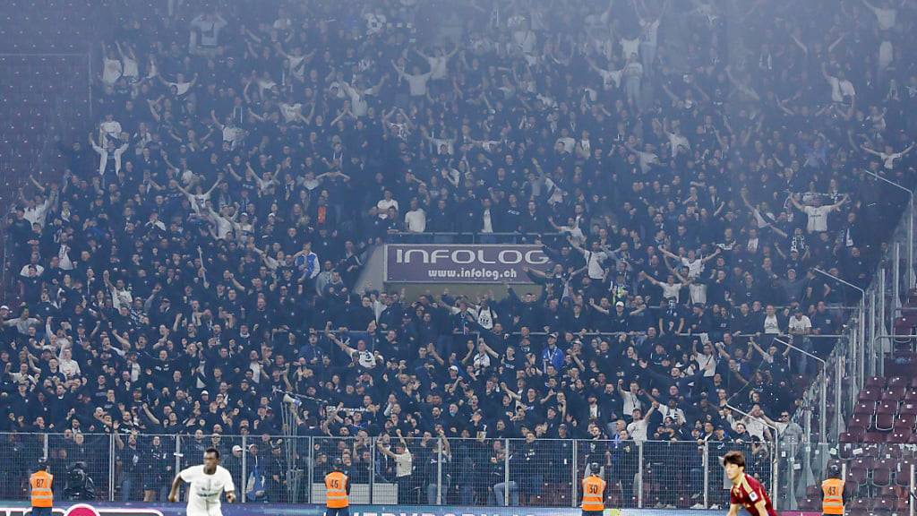 Fans des FC Zürich am Samstagabend in Genf.