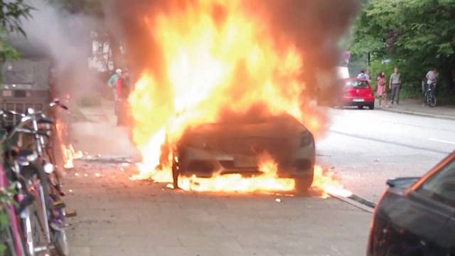 Hat die Reitschule zu Gewalt in Hamburg aufgerufen?