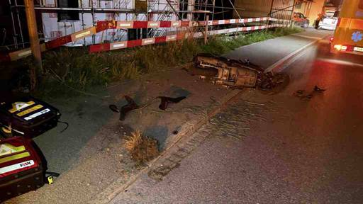 Rollerfahrerin verletzt sich bei Selbstunfall in Urnäsch AR schwer