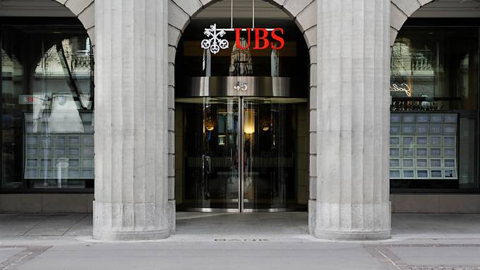Zürcher UBS-Sekretärin erhält wegen Shoppingtouren doch Strafe