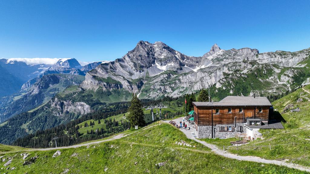 Erlebe ein erholsames Wanderwochenende im Glarnerland 