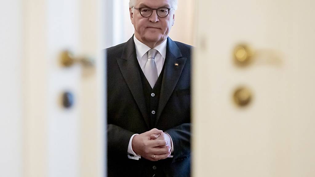 Bundespräsident Steinmeier in Corona-Quarantäne - erster ...