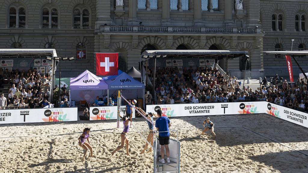 Von Mittwoch bis Freitag findet auf dem Bundesplatz der Saisonabschluss im Beachvolleyball statt.