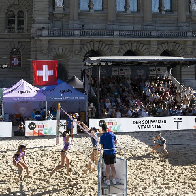 Top-Duos duellieren sich in Bern am Beachvolleyball-Saisonfinale