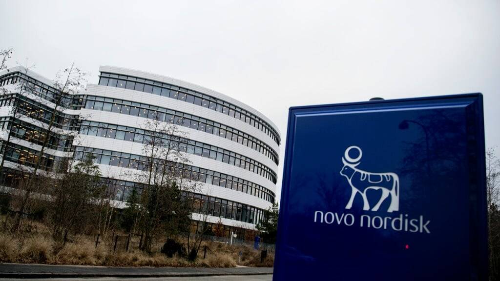 Der dänische Pharmakonzern Novo Nordisk baut weltweit gut elf Prozent der Belegschaft ab. (Archivbild)