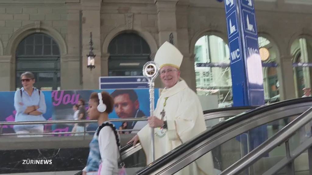 Bischof bei den Leuten: Katholische Kirche feiert im Zürcher Hauptbahnhof