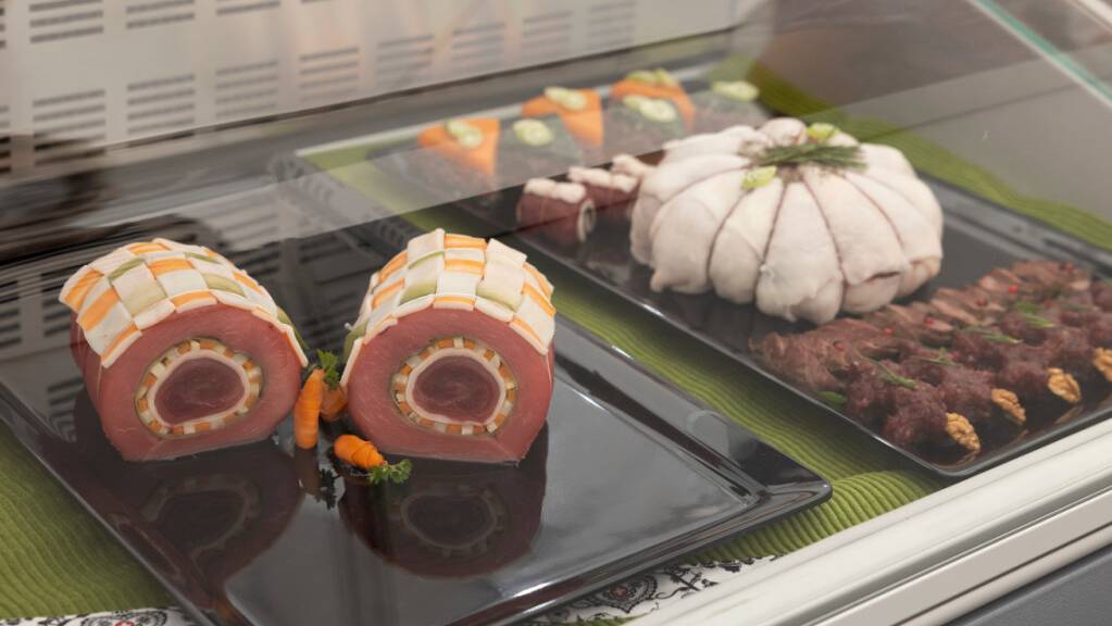 Schmackhaft präsentierte Fleischwaren an den EuroSkills: Die jungen Schweizer Berufsleute gewannen in Graz sechs Goldmedaillen.
