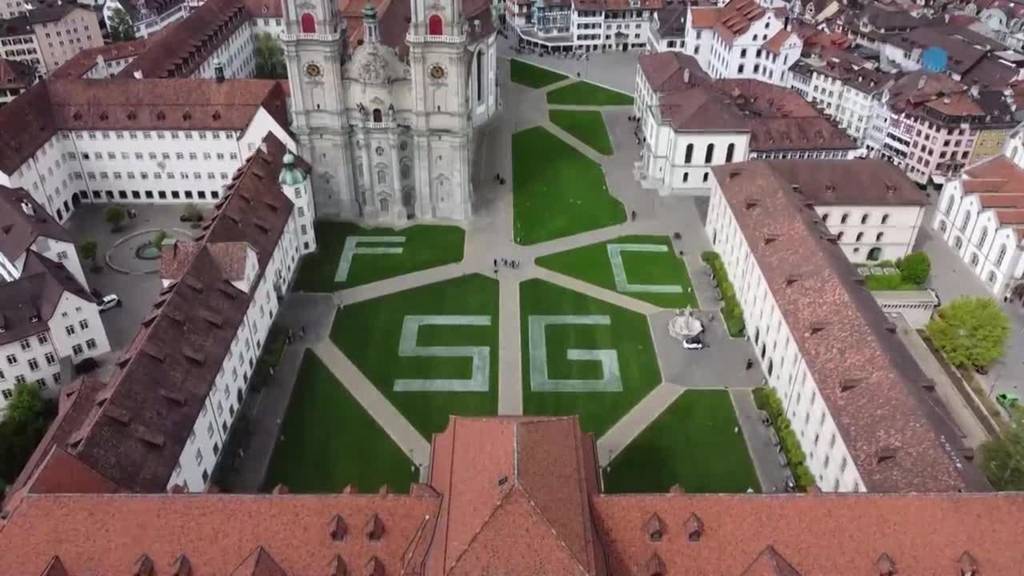 Grün-weisser Klosterplatz und Velofahrt nach Bern: Ostschweiz im Cup-Fieber