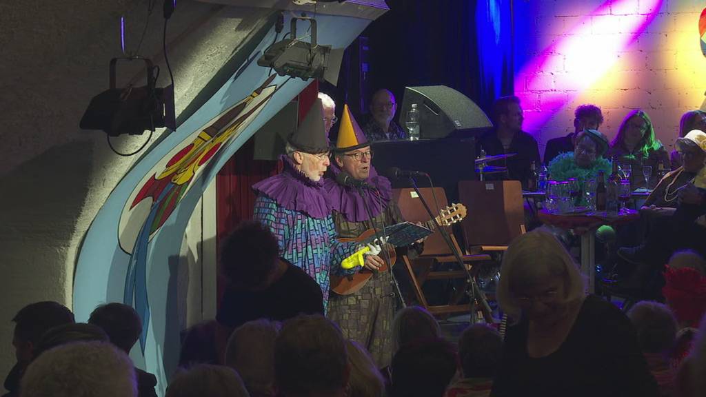 Initianten rauchen wegen Nicht-Umsetzung von Tabakgesetz