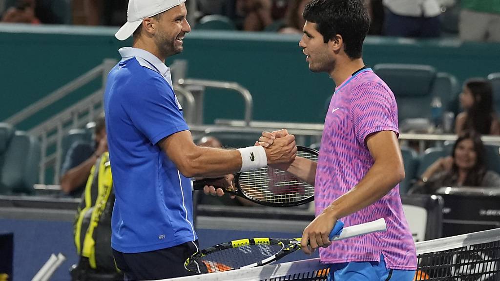 Carlos Alcaraz muss in Miami Grigor Dimitrov zum Sieg gratulieren